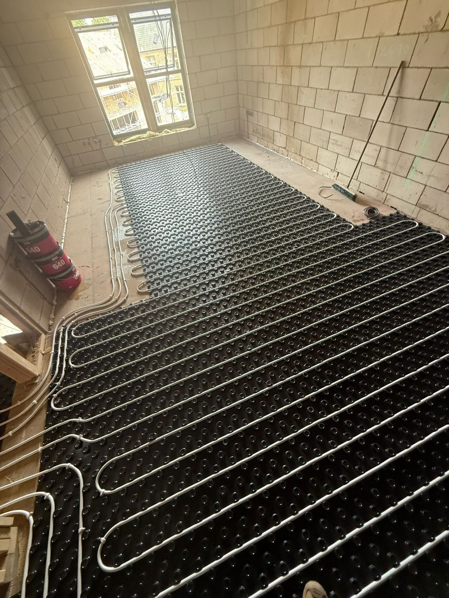 Underfloor heating installation